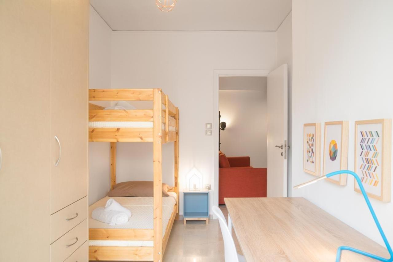 Cozy Apartment In Central Athens - Sleeps 5 Exterior foto